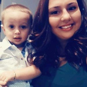 Meet your Posher, Raquel